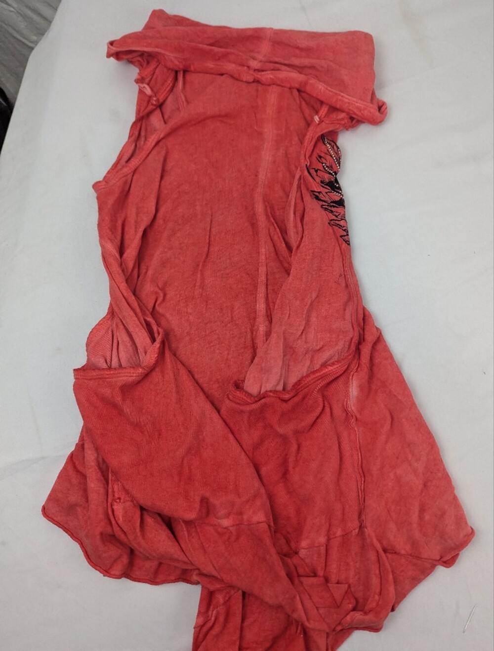 Vocal Women’s Red Bling Sleeveless Tunic with Fleur-de-Lis Wing Design Medium - Picture 9 of 9
